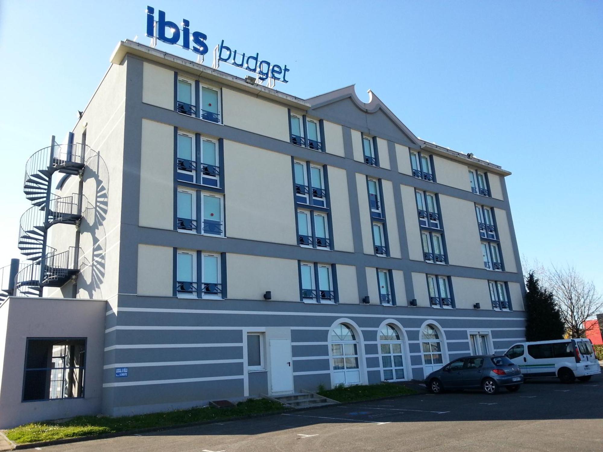 Hotel Ibis Budget Nantes Ouest Atlantis Couëron Εξωτερικό φωτογραφία